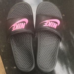 Nike slides